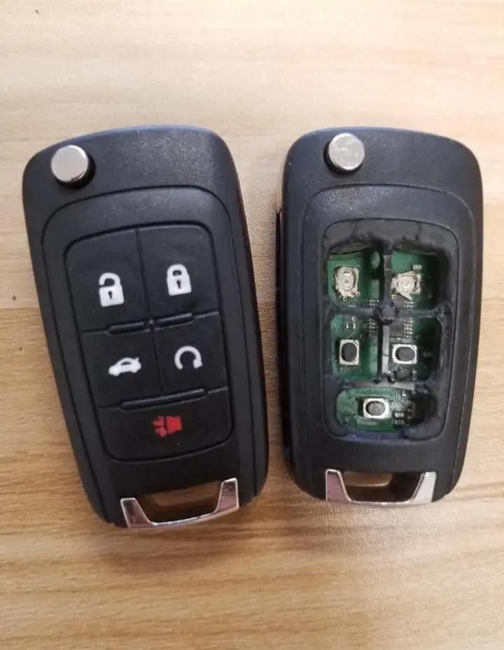 Copia de llave con chip en cerrajería San Lorenzo